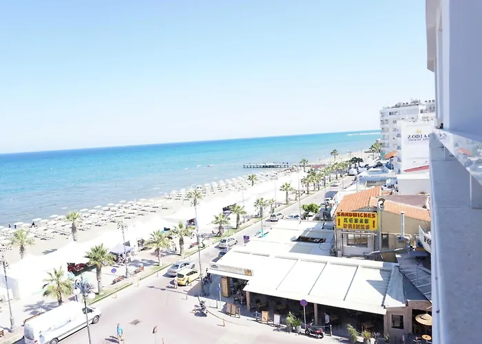 Quattro Beachfront Sea View Ap 53