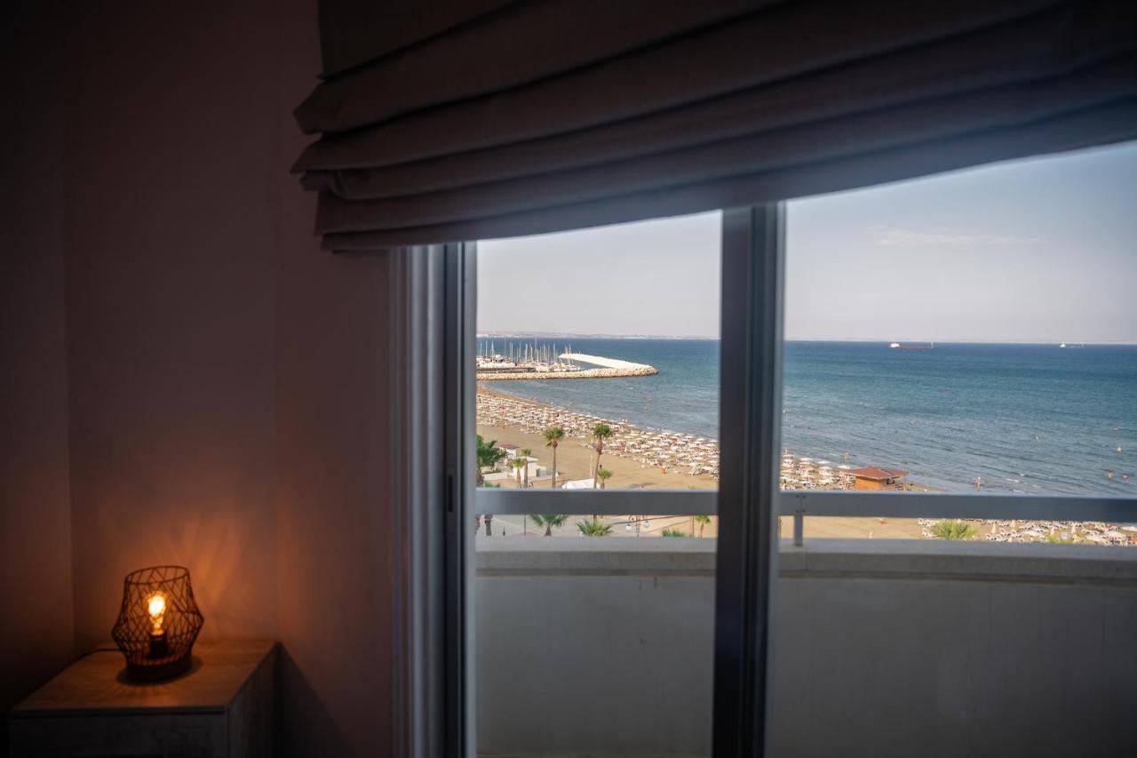 Quattro Beachfront Sea View Ap 53 Ларнака