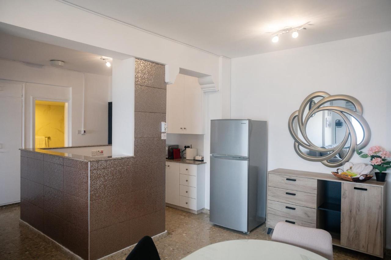 Quattro Beachfront Sea View Ap 53 Апартаменти
